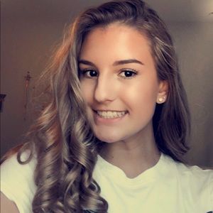 Meet your Posher, Ally